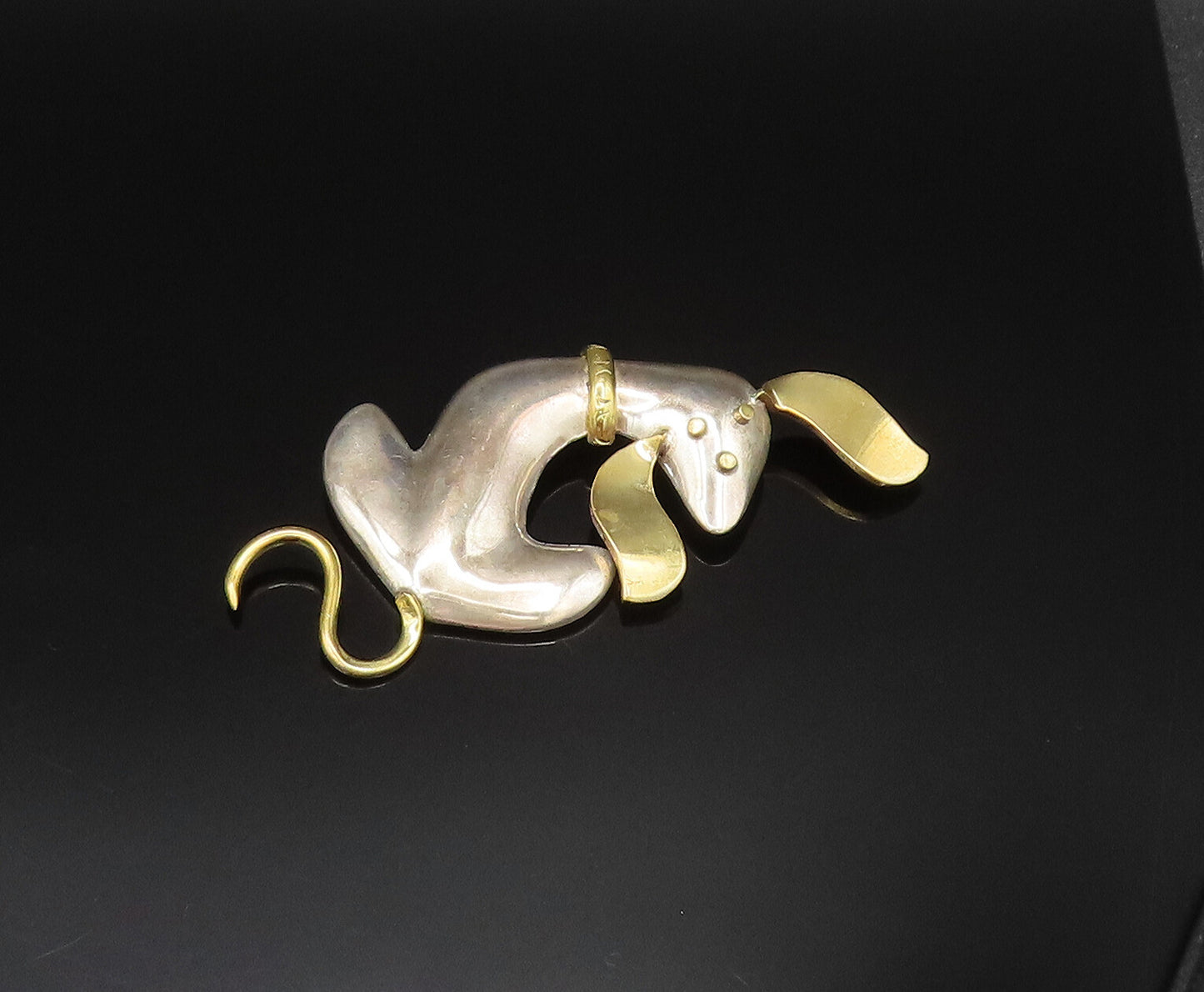 MEXICO 925 Silver  Vintage Sculpted Two Tone Sitting Dog Brooch Pin  BP9681
