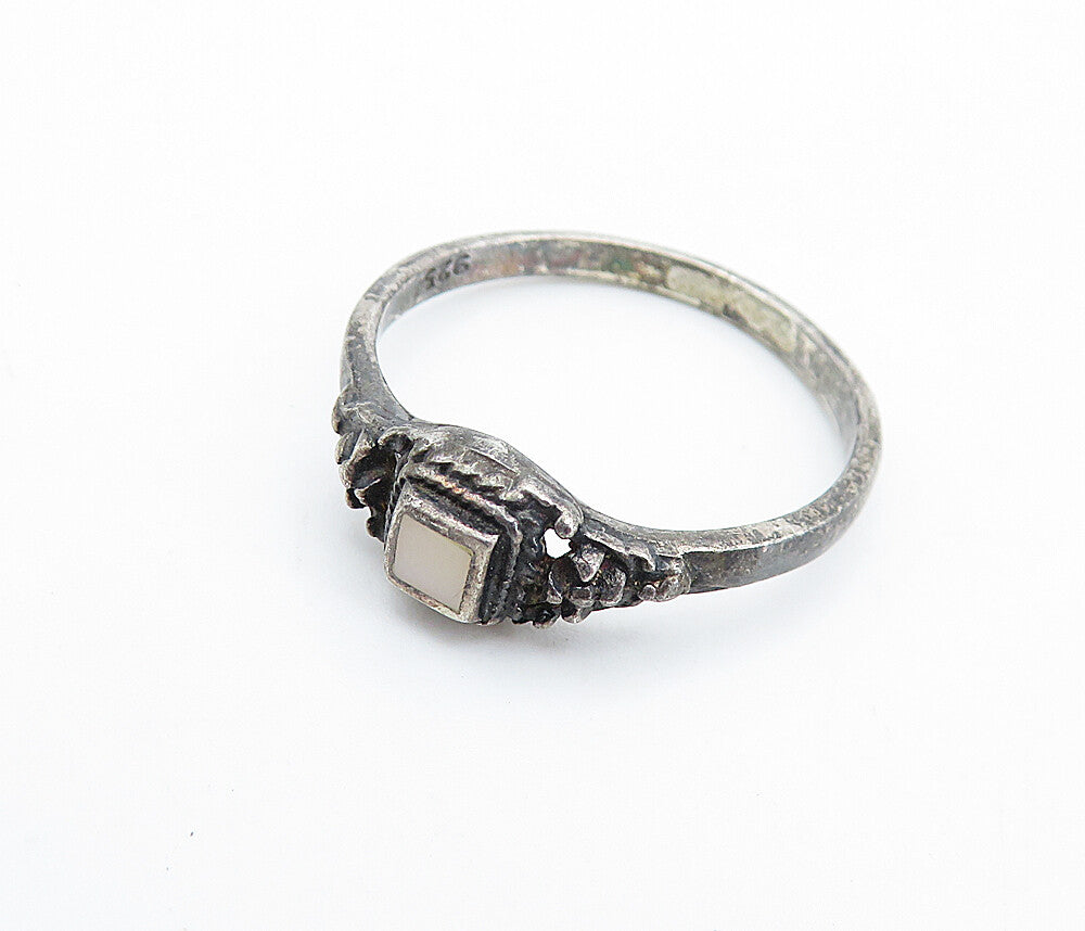 925 Sterling Silver  Vintage White Stone Oxidized Band Ring Sz 7.5  RG6615