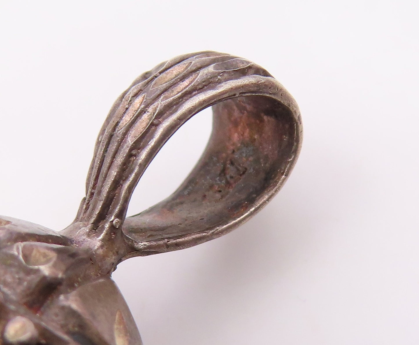 925 Sterling Silver  Vintage Open Love Heart Vine Swirl Pendant  PT20086