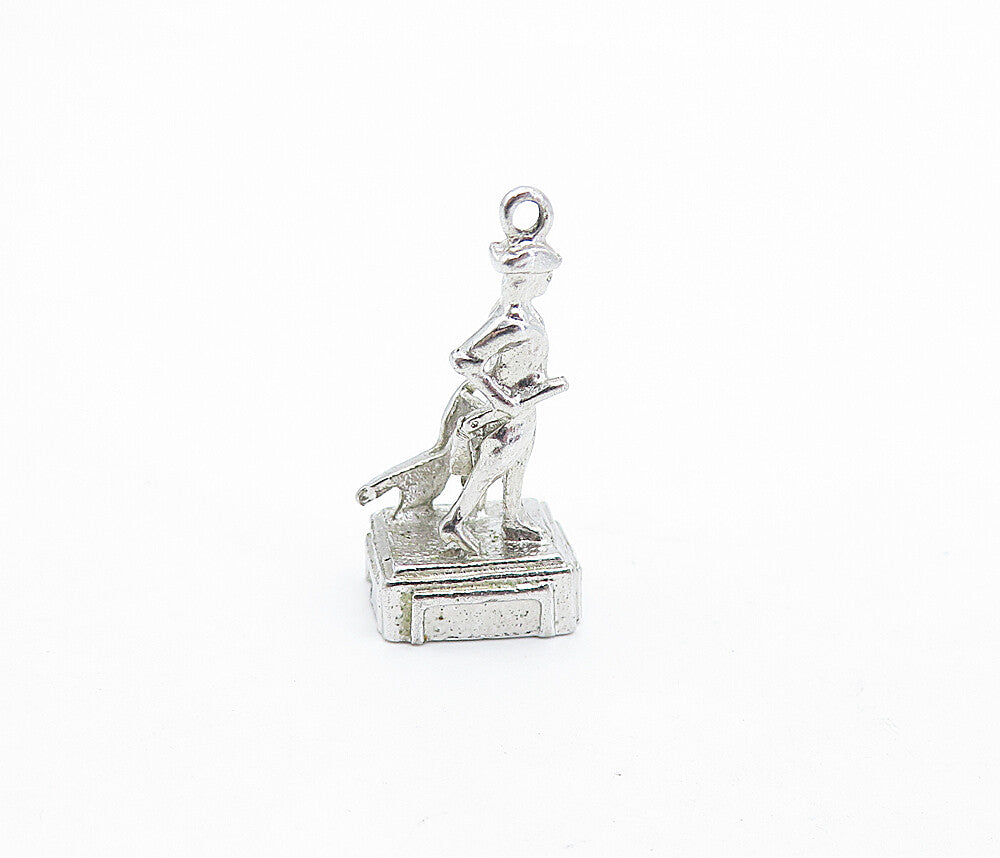 925 Sterling Silver  Vintage Shiny Petite Sculpted Statue Pendant  PT4786