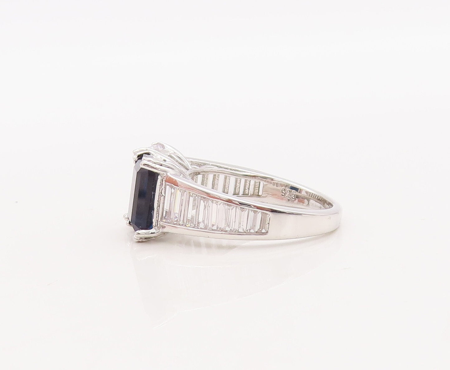 925 Sterling Silver Vintage Ring Rectangle Cut Sapphire & CZ  Sz 7.5  RG29523