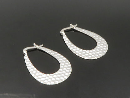 925 Sterling Silver  Vintage Shiny Circle Pattern Hoop Earrings  EG11546