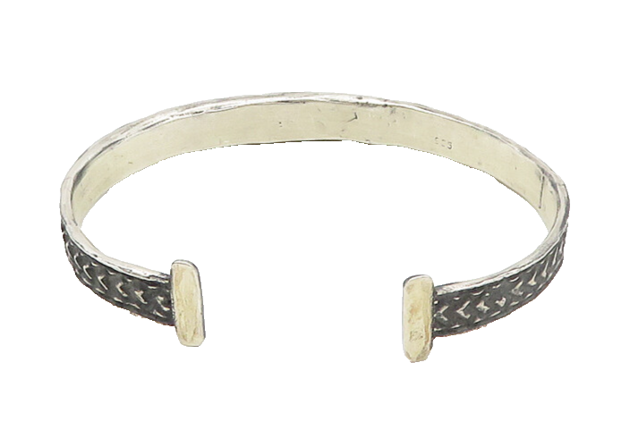 925 Sterling Silver  Vintage Dark Tone Arrow Pattern Cuff Bracelet  BT6760