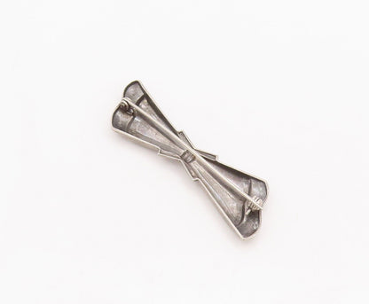 925 Sterling Silver Vintage Brooch Pin EUROPE Solid Dented Carved Bow  BP10909