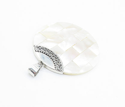 925 Sterling Silver  Mother Of Pearl Brick Layer Round Swirl Pendant  PT5893