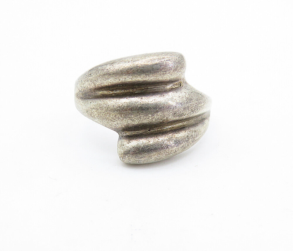 925 Sterling Silver  Vintage Dark Tone Fluted Bypass Band Ring Sz 8  RG6440