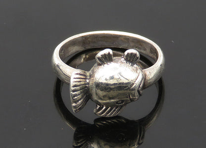925 Sterling Silver  Vintage Shiny Blowfish Motif Band Ring Sz 5.5  RG22383