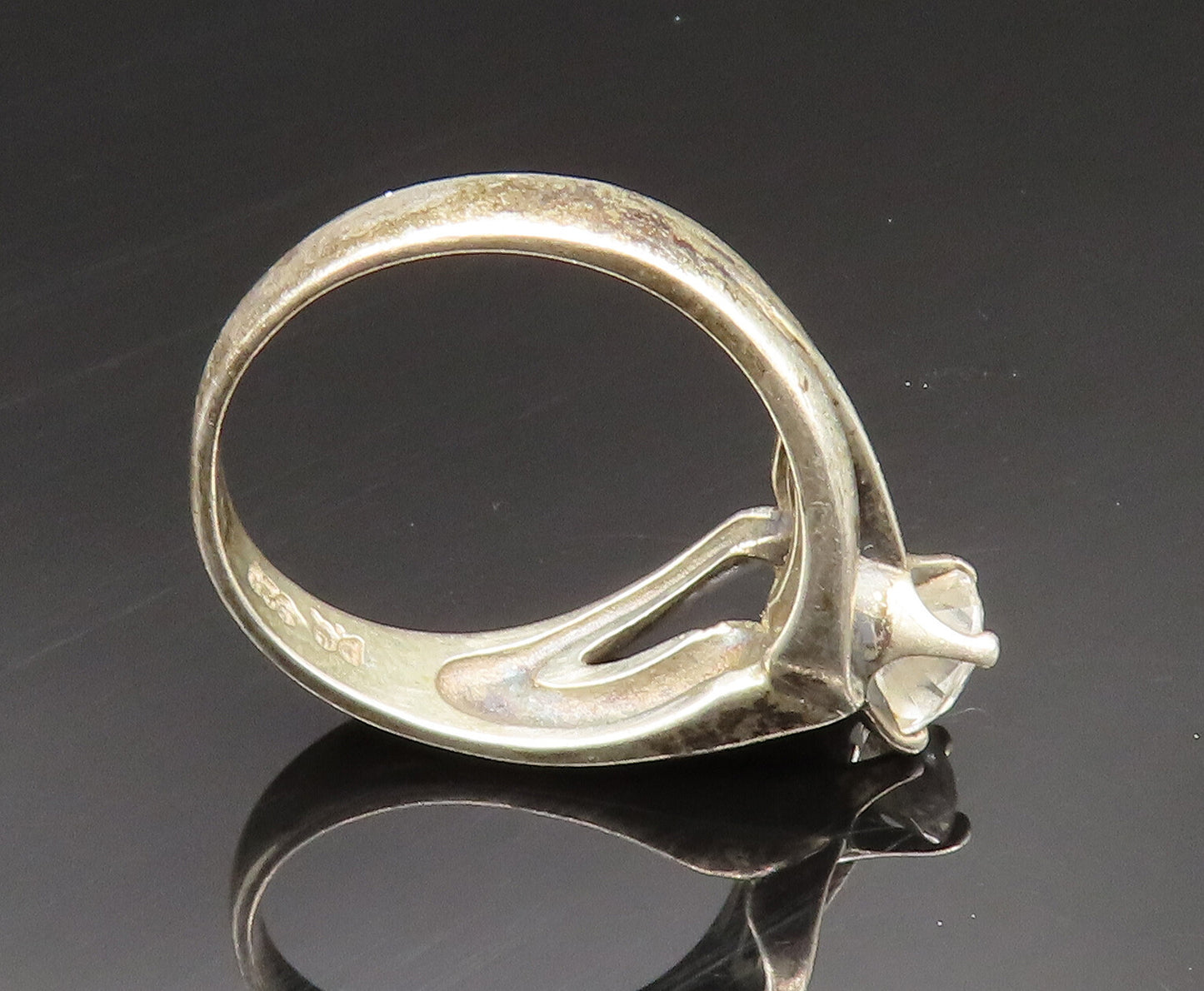 925 Silver  Vintage Cubic Zirconia Split Ribbed Shank Ring Sz 9  RG24593