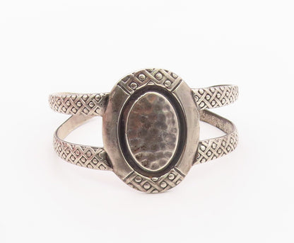 925 Sterling Silver Vintage Bracelet MEXICO Hammered Concho Shield Cuff  BT12138