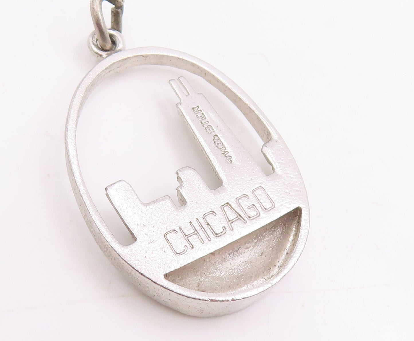 925 Sterling Silver Vintage Pendant Chicago Cityscape Skyline Souvenir  PT25711