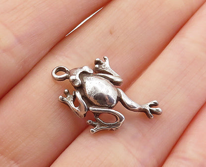 925 Sterling Silver  Vintage Petite Shiny Frog Motif Drop Pendant  PT3940