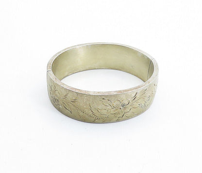 BOJAR 925 Silver  Vintage Shiny Etched Floral Pattern Bangle Bracelet  BT2473