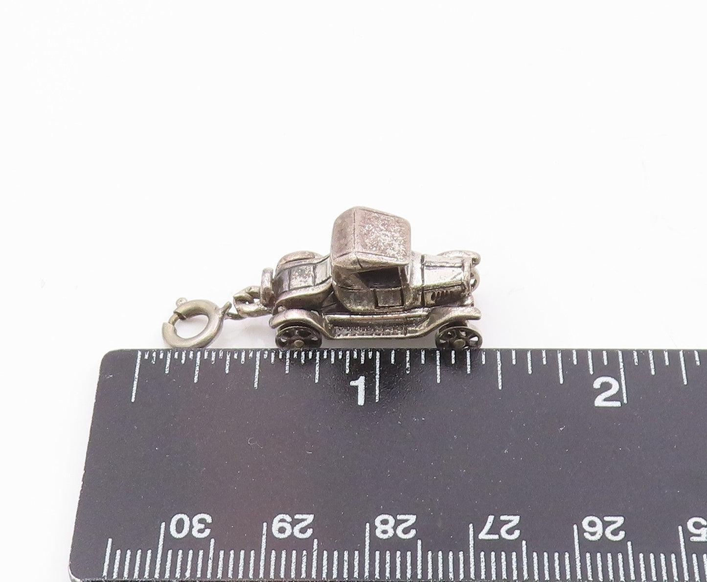 925 Sterling Silver  Vintage Old Fashioned Car Motif Pendant (SPINS)  PT18119