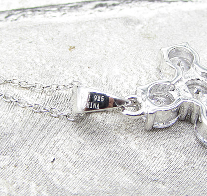 925 Sterling Silver  Faceted White Topaz Cross Pendant & Chain  PT1326