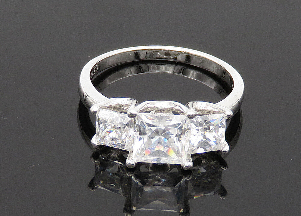 925 Sterling Silver  Vintage Cubic Zirconia 3 Stone Band Ring Sz 8  RG20785