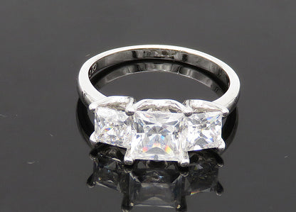 925 Sterling Silver  Vintage Cubic Zirconia 3 Stone Band Ring Sz 8  RG20785