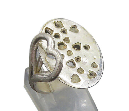 925 Sterling Silver  Vintage Shiny Cutout Detail Heart Band Ring Sz 7  RG23550