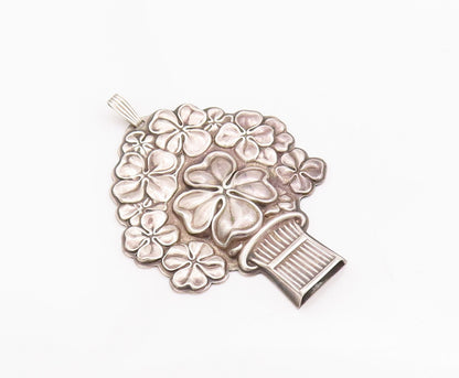 925 Sterling Silver Vintage Pendant REED & BARTON Carved Flower Bouquet  PT22900
