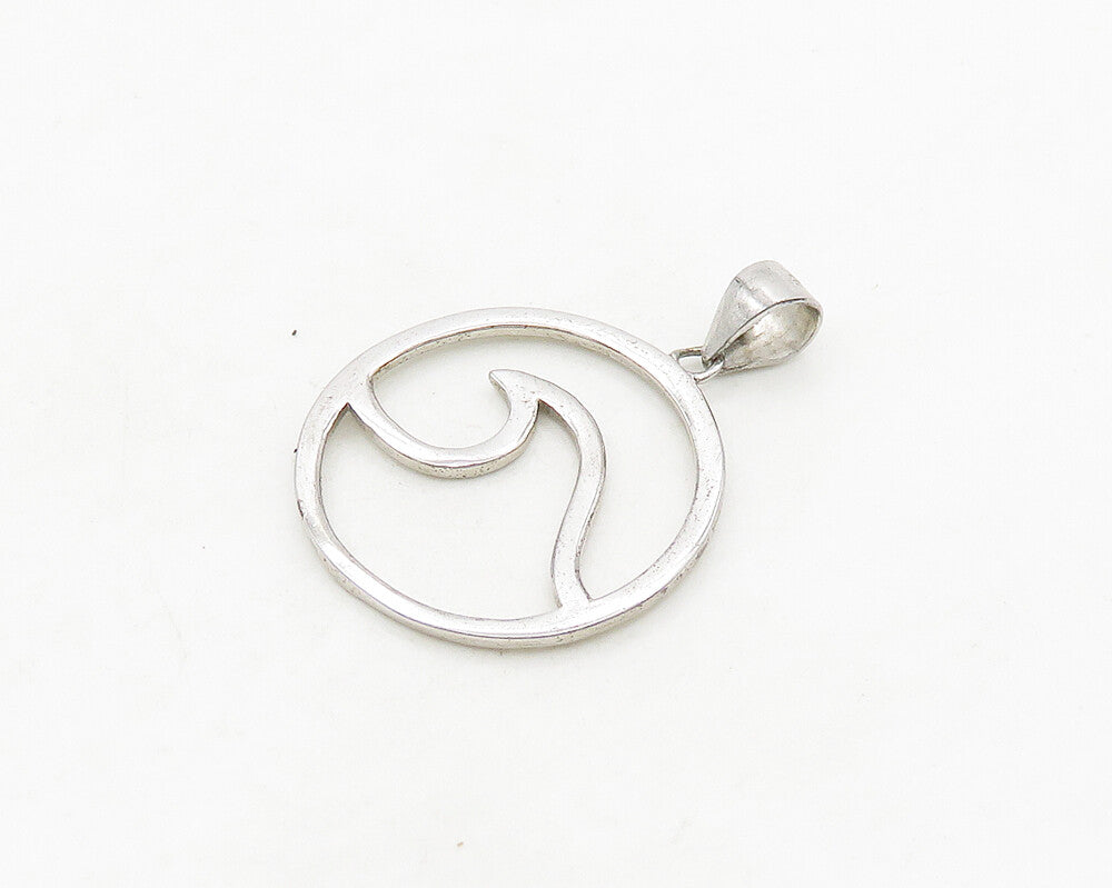925 Sterling Silver  Vintage Shiny Smooth Ocean Wave Circle Pendant  PT15487
