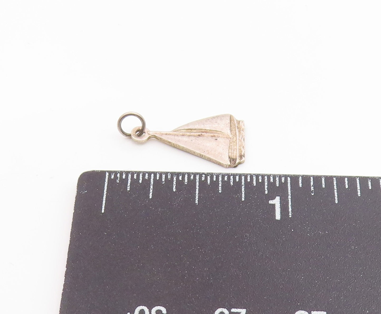 925 Sterling Silver Vintage Petite Sail Boat Motif Drop Pendant  PT17964