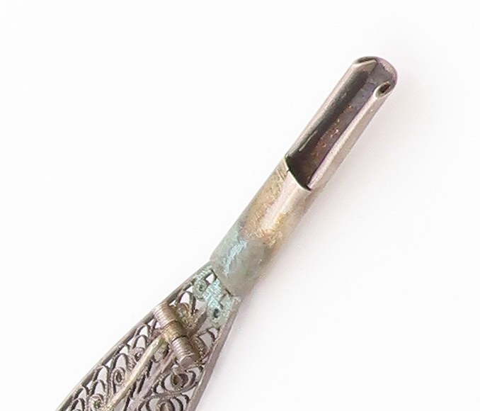 925 Sterling Silver  Vintage Swirl Filigree Feather Motif Brooch Pin  BP3914