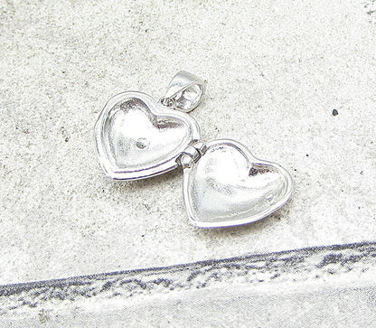925 Silver Cubic Zirconia Love Heart Picture Locket (Opens) Pendant PT1207