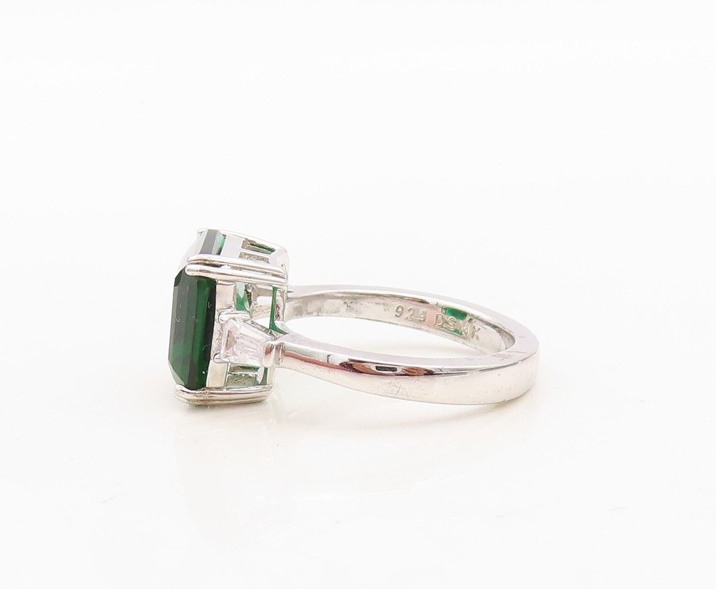925 Sterling Silver Vintage Ring Square Cut Green & White CZ  Sz 7  RG30370