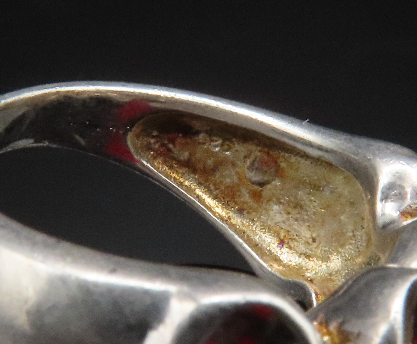925 Sterling Silver  Vintage Topaz Concave Swirl Pattern Ring Sz 7  RG25228