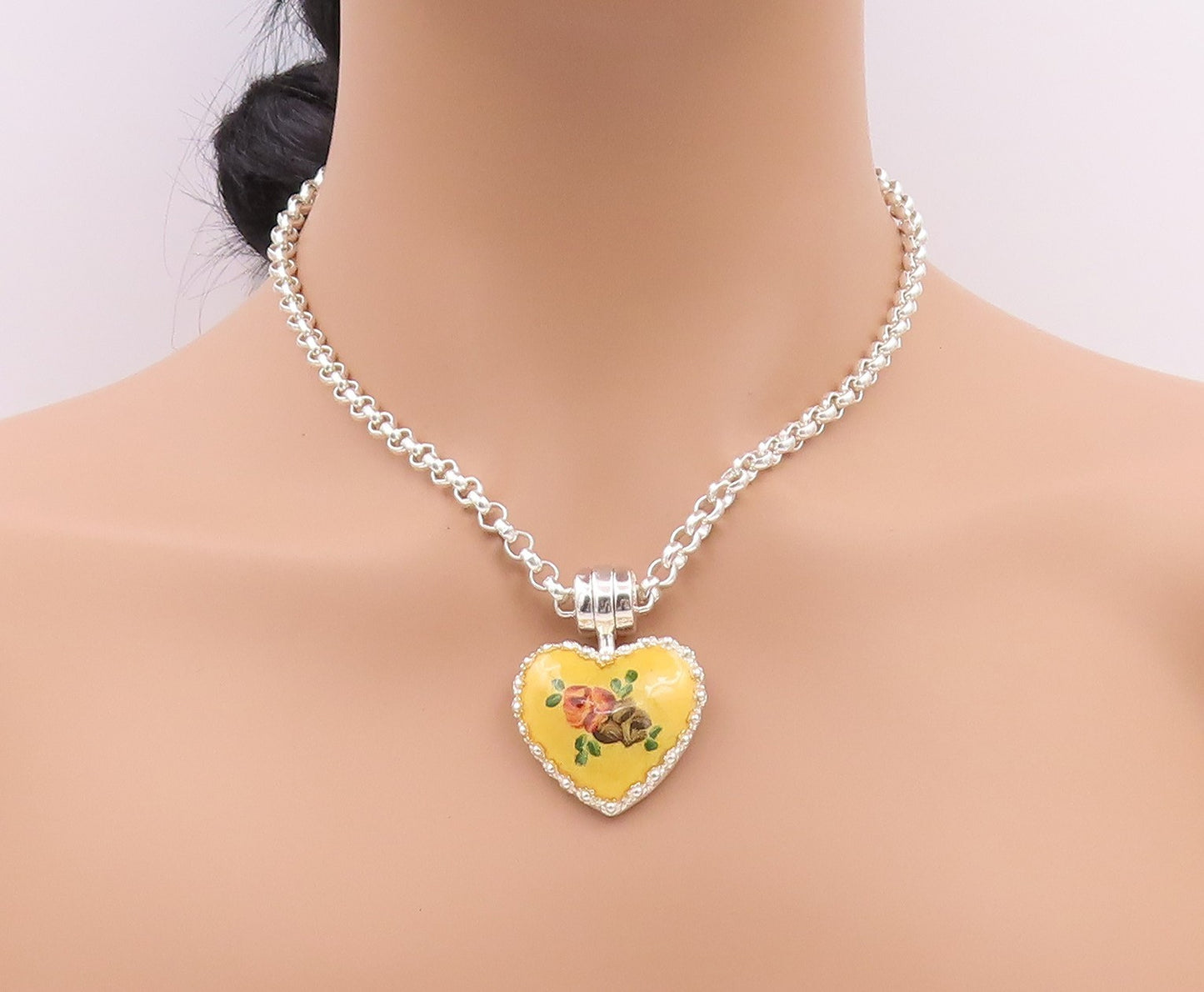 925 Sterling Silver Vintage Necklace ESPO SIG Floral Enameled Heart  NE4502