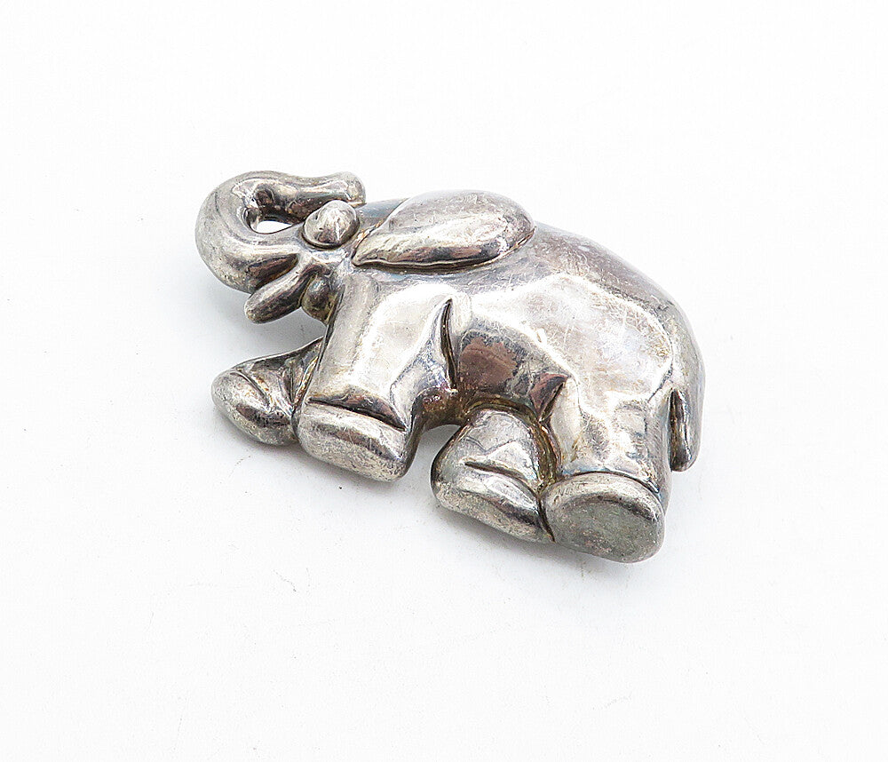 925 Sterling Silver  Vintage Dark Tone Hollow Elephant Brooch Pin  BP1974