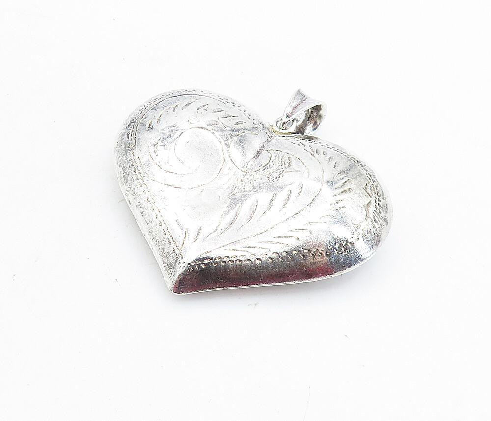 925 Sterling Silver  Vintage Shiny Floral Vine Love Heart Pendant  PT5154
