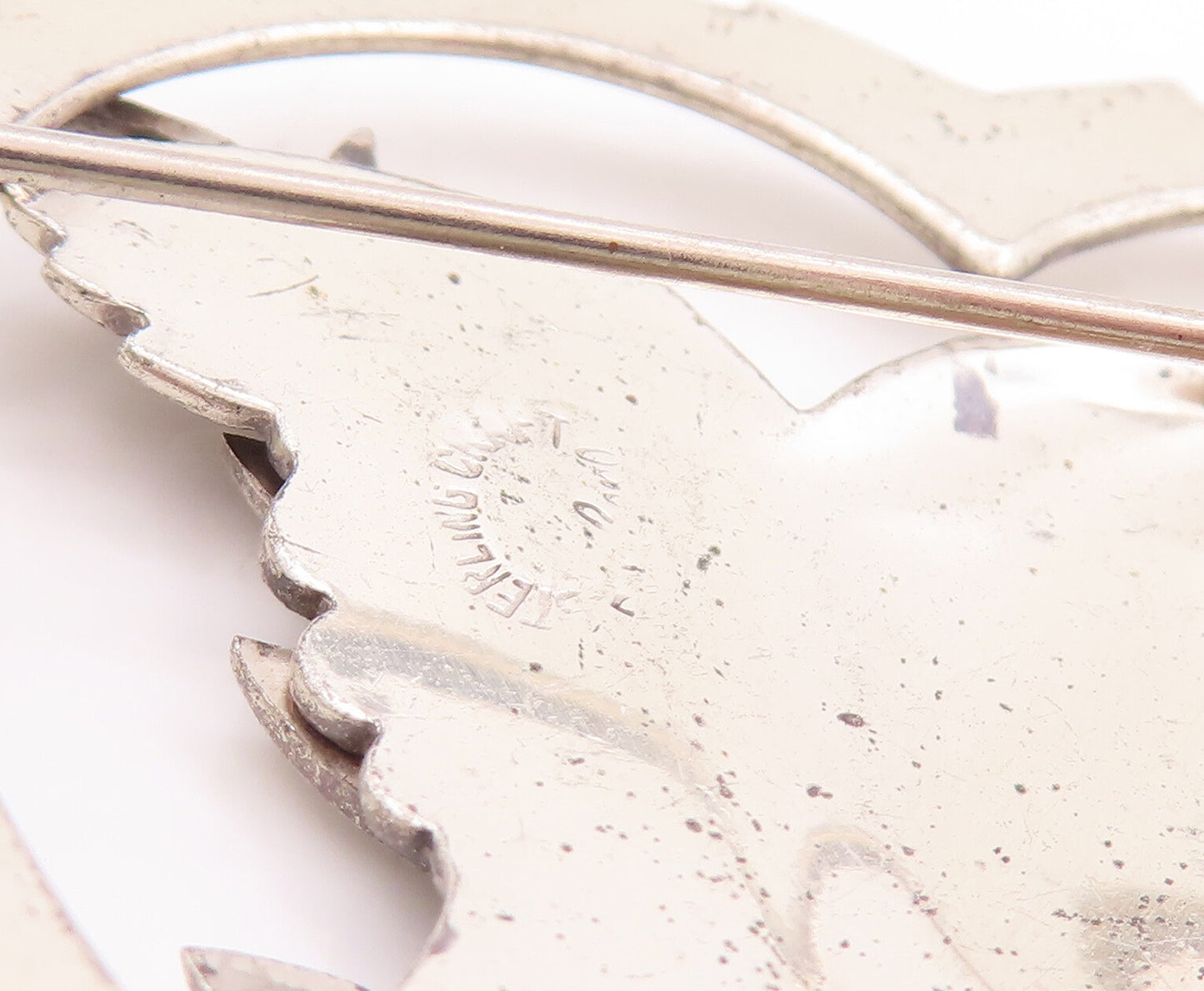925 Sterling Silver Vintage Brooch Pin Antique Floral Cutout Love Heart  BP11080