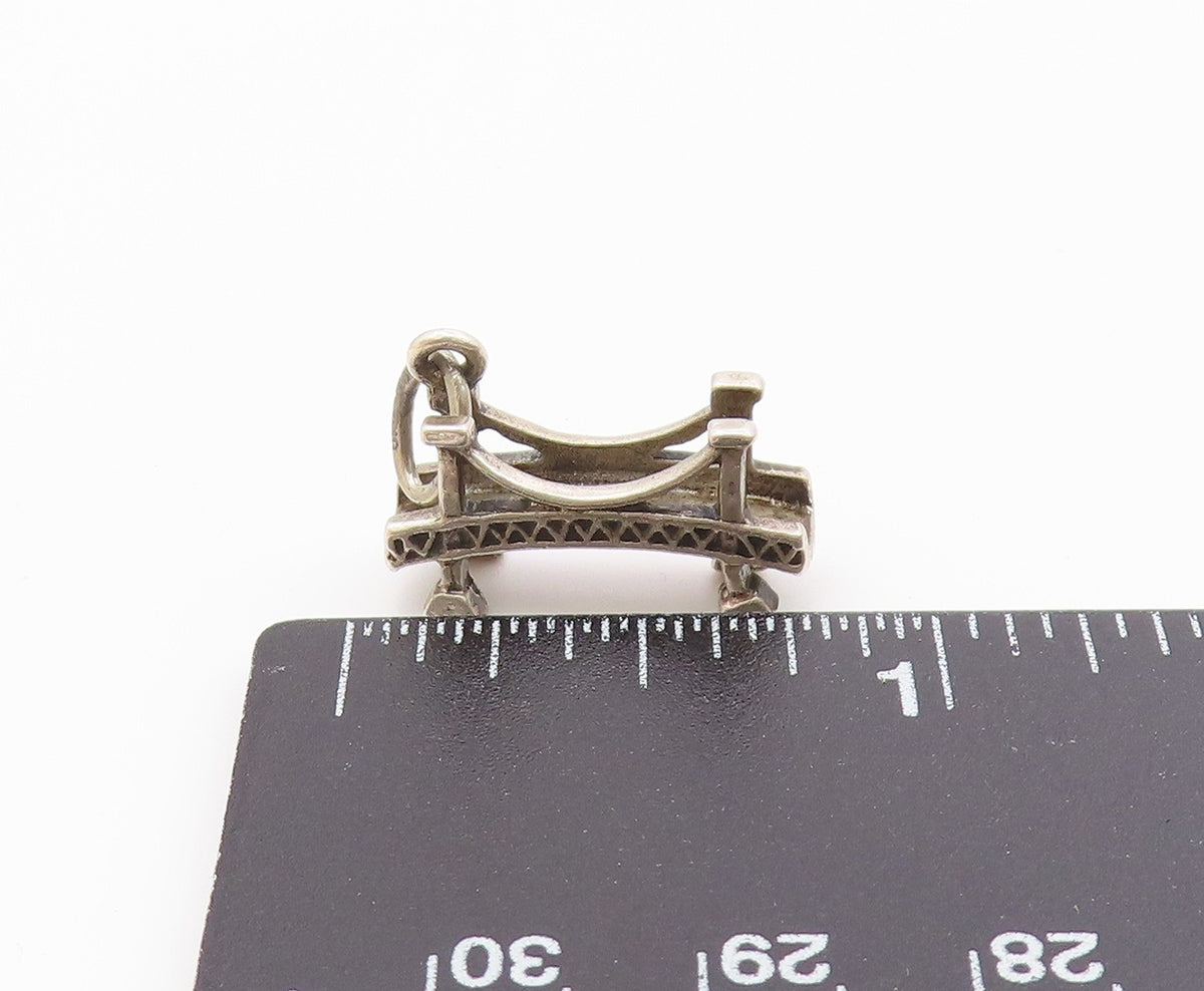 925 Sterling Silver  Vintage  Shiny Petite Bridge Motif Pendant  PT18876