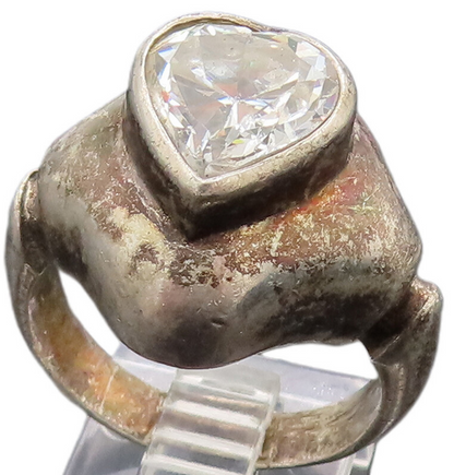 925 Sterling Silver  Vintage Heart Shaped Cubic Zirconia Ring Sz 10  RG26257