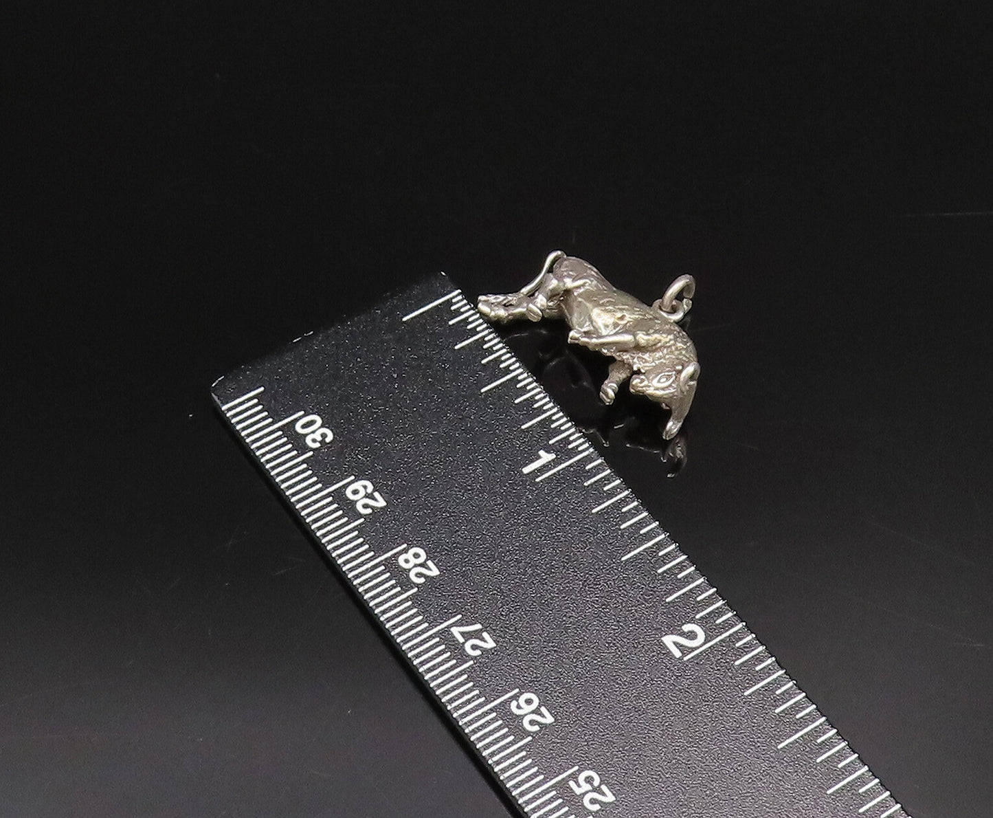 925 Sterling Silver  Vintage Sculpted Charging Bull Drop Pendant  PT21786