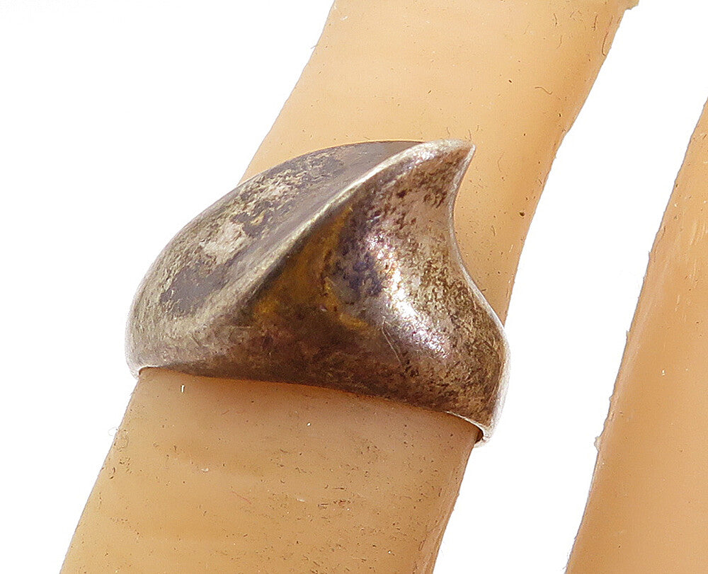 925 Sterling Silver Vintage Dark Tone Modernist Swirl Band Ring Sz 6 RG4126