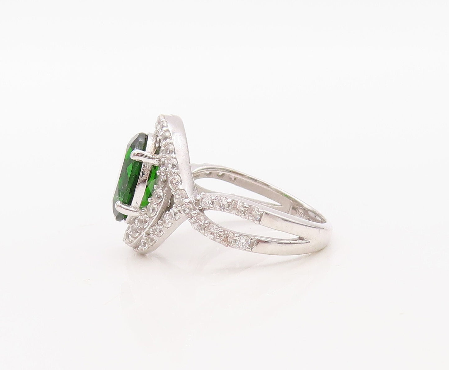 925 Sterling Silver Vintage Ring Oval Cut Green Halo White CZ  Sz 7 RG30854