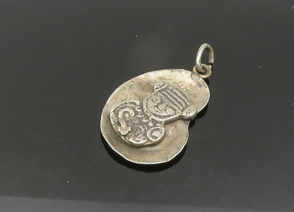 925 Sterling Silver  Vintage Dark Tone Etched Figure Drop Pendant  PT17672