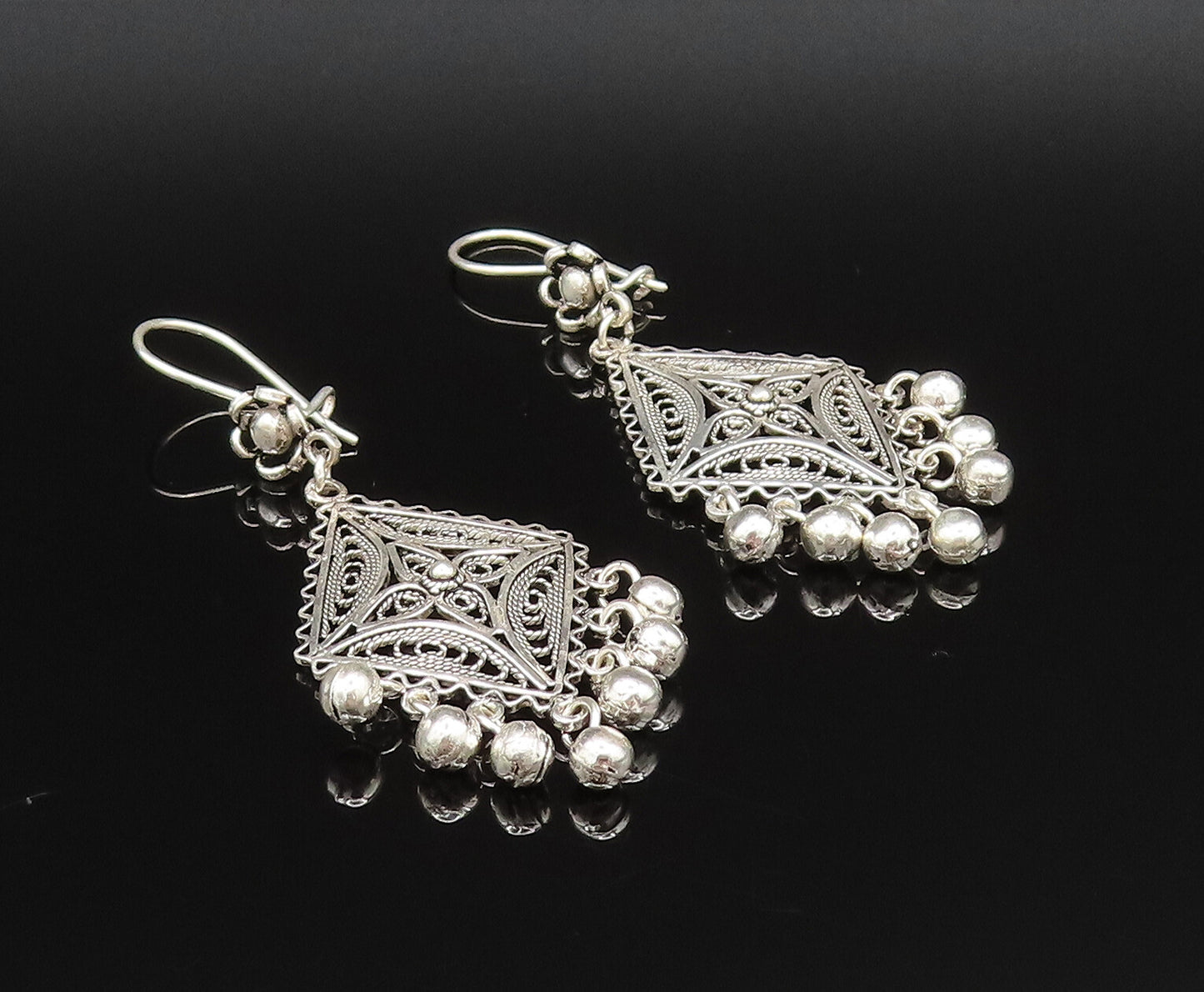 925 Silver  Vintage Wavy Border Beaded Diamond Shaped Dangle Earrings  EG11982