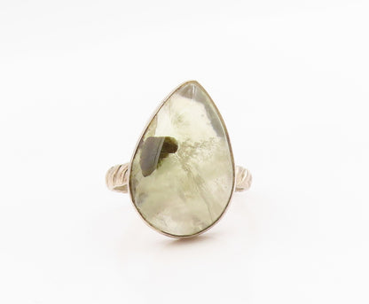 925 Sterling Silver Vintage Ring Green Prehnite Teardrop Band  Sz 6.5  RG34176
