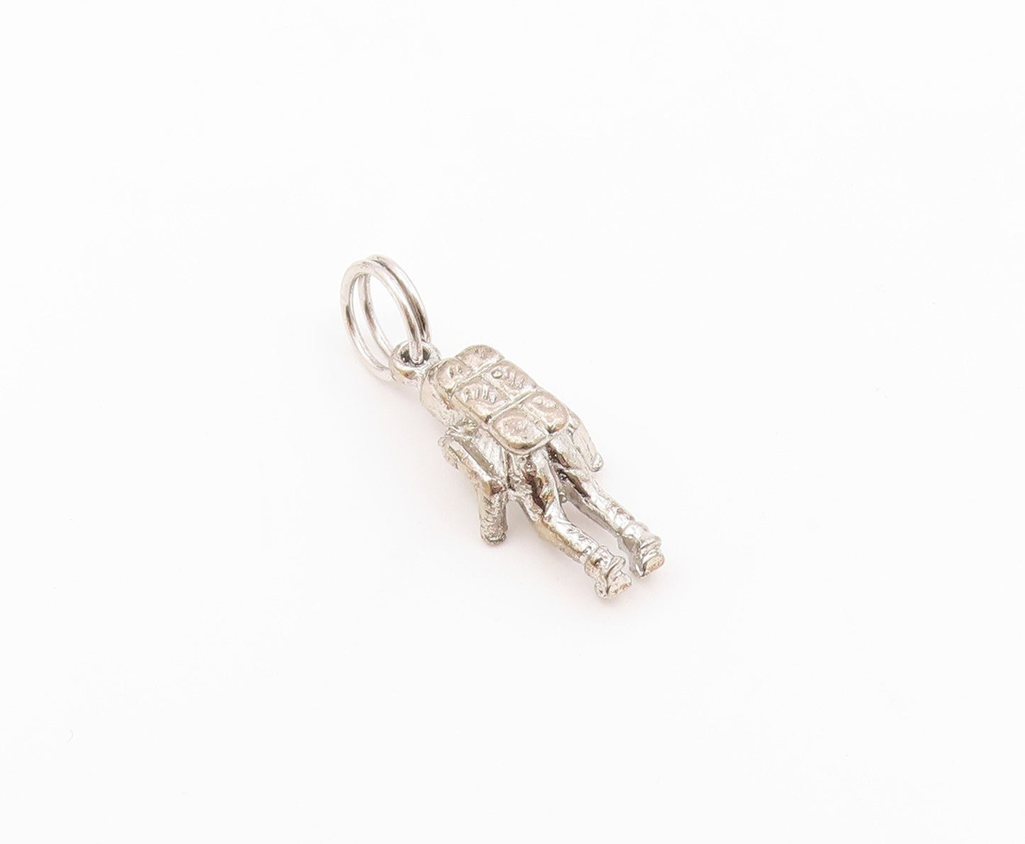 925 Sterling Silver  Vintage Petite Shiny Astronaut Drop Pendant  PT18949
