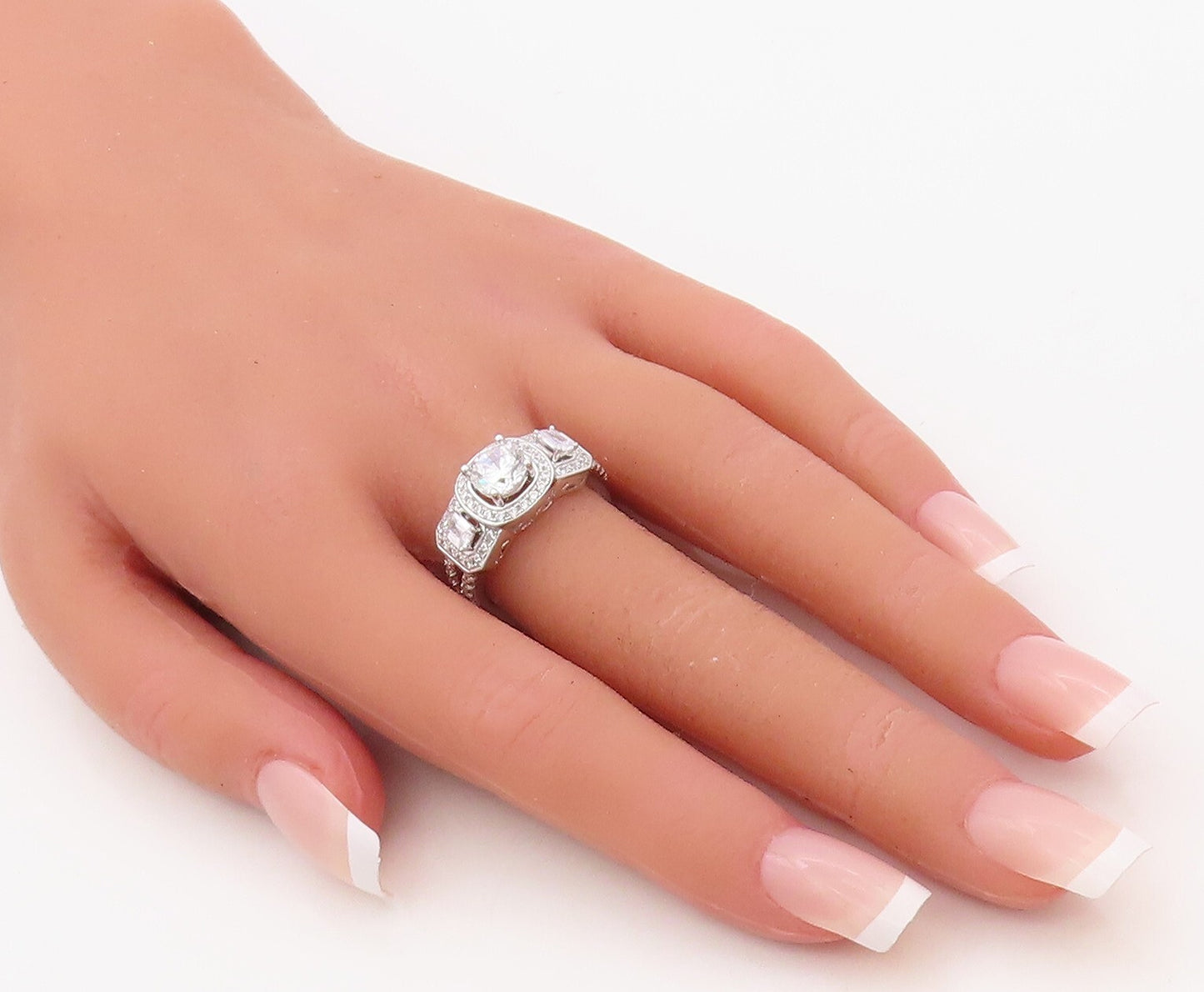 925 Sterling Silver Vintage Ring Round Rectangle Cut CZ Inlay  Sz 7 RG30643