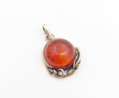 925 Sterling Silver Vintage Pendant Round Cabochon Amber Leaf Motif  PT26242