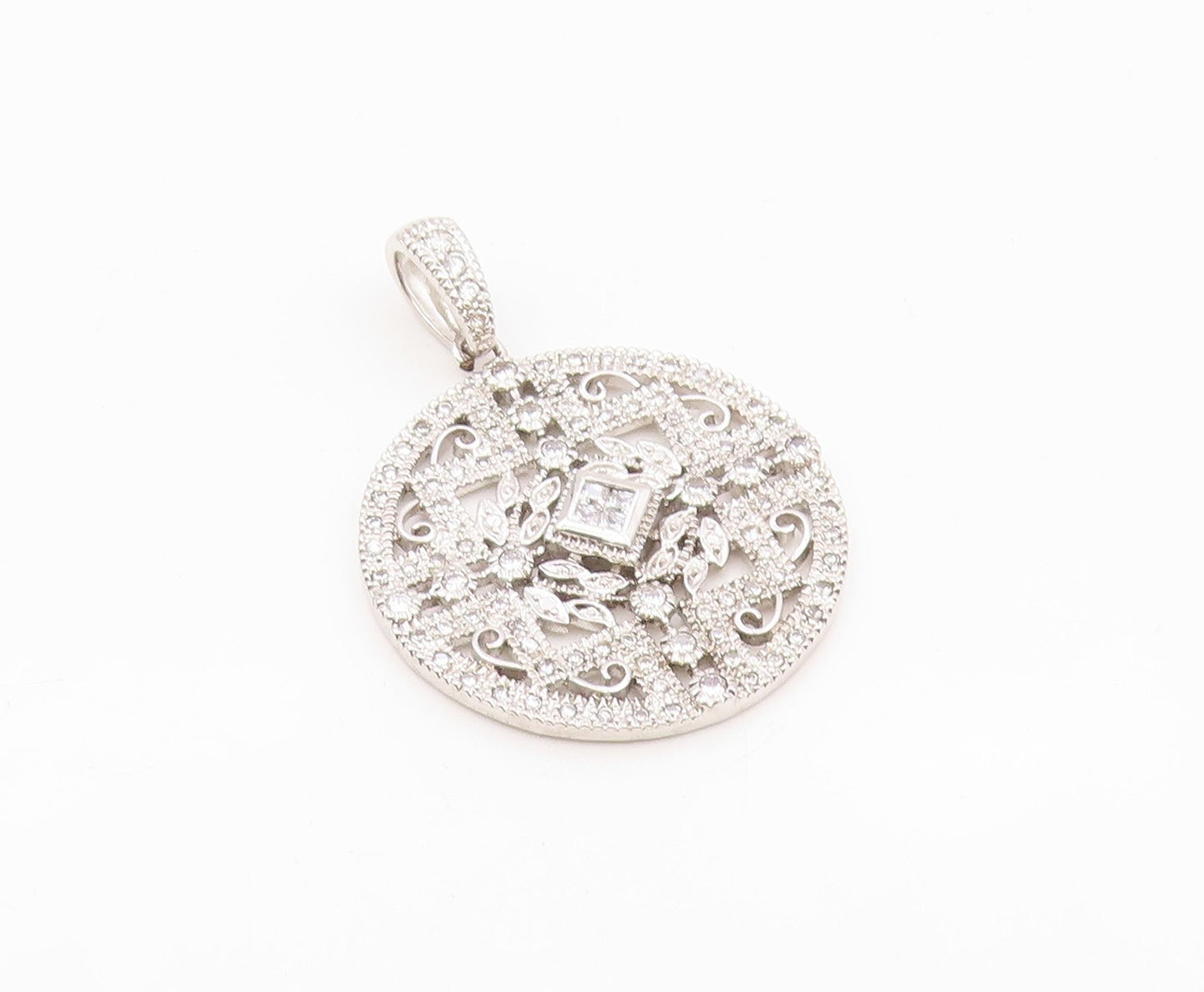 925 Sterling Silver  Vintage Cubic Zirconia Floral Vine Round Pendant  PT14435