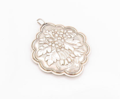 925 Sterling Silver Vintage Pendant 1984 TOWLE Antique Flower Bouquet  PT24710