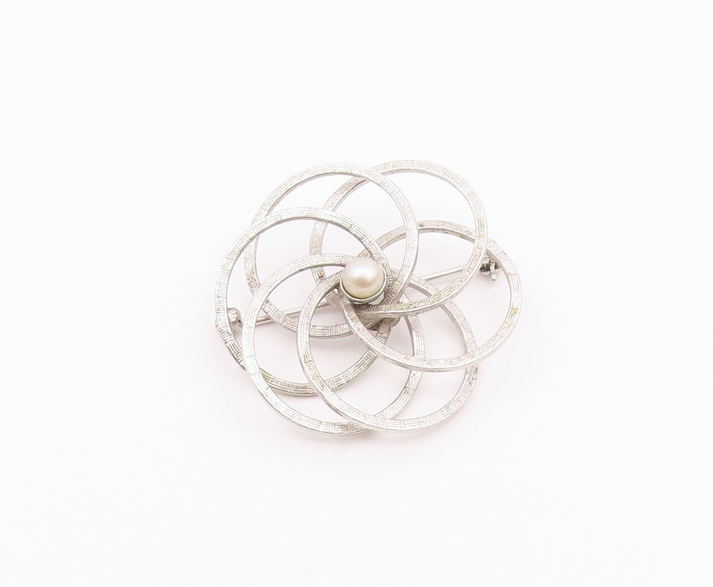 SKL 925 Sterling Silver  Vintage Freshwater Pearl Floral Brooch Pin  BP8348