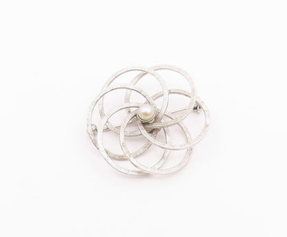 SKL 925 Sterling Silver  Vintage Freshwater Pearl Floral Brooch Pin  BP8348
