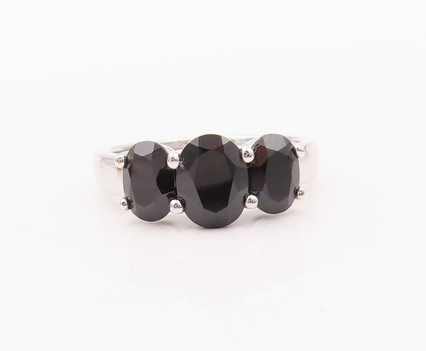 925 Sterling Silver Vintage Ring Oval Cut Three Stone Spinel Band  SZ 8  RG32035