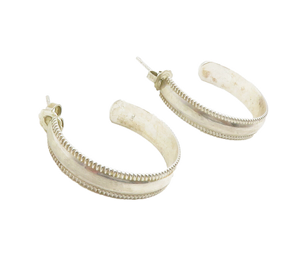 925 Sterling Silver  Vintage Shiny Smooth Fluted Trim JHoop Earrings  EG7567