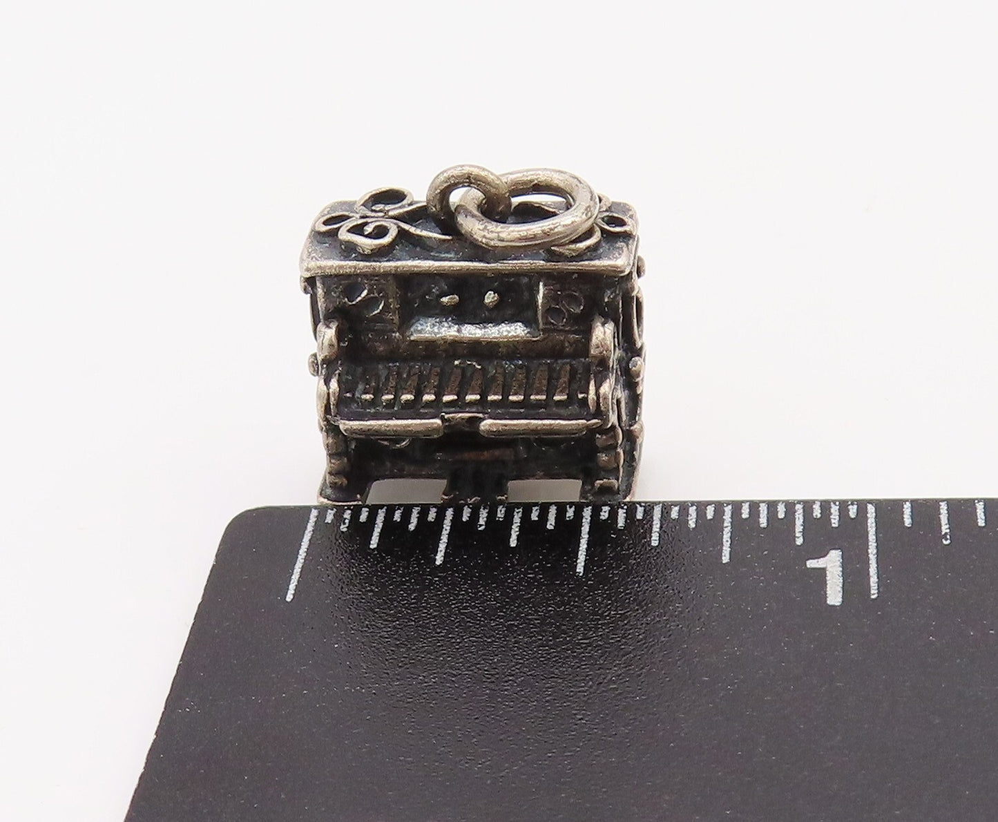 925 Sterling Silver Vintage Pendant BEAU 3D Carved Mini Piano Charm  PT23490
